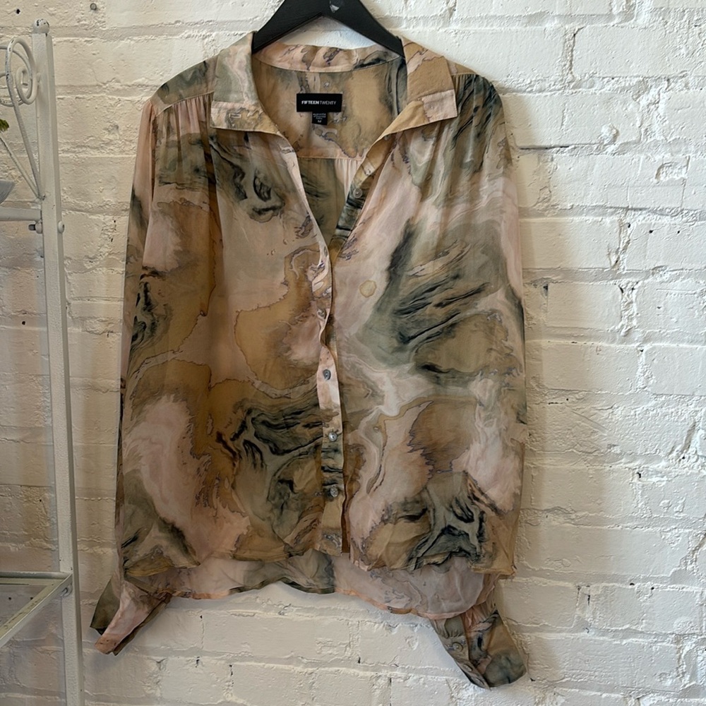 FifteenTwenty long sleeve blouse size M